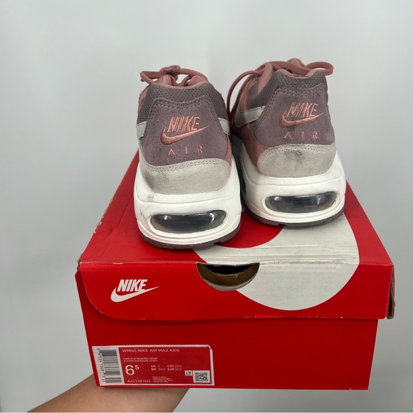 Nike Womens Air Max Axis Size 6.5 - Picture 2 of 5